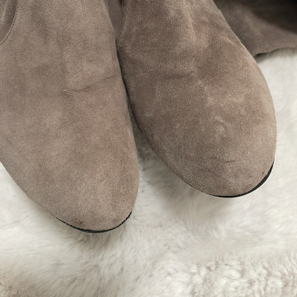 Stuart Weitzman
Vidaland Suede Over-The-Knee Boots - Picture 4 of 12